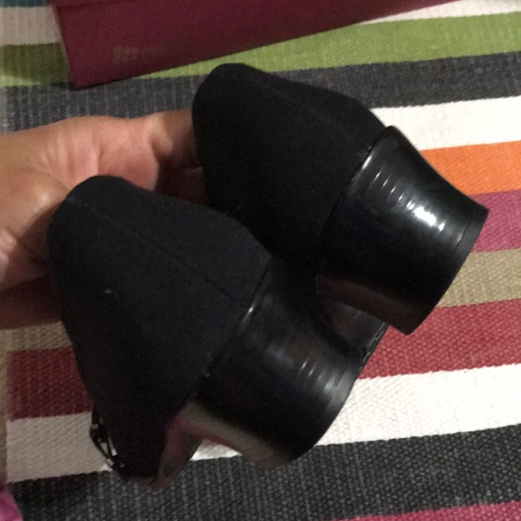 MUNRO black pumps - Picture 3 of 8